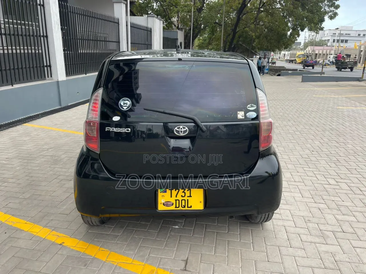Toyota Passo 2004 Black