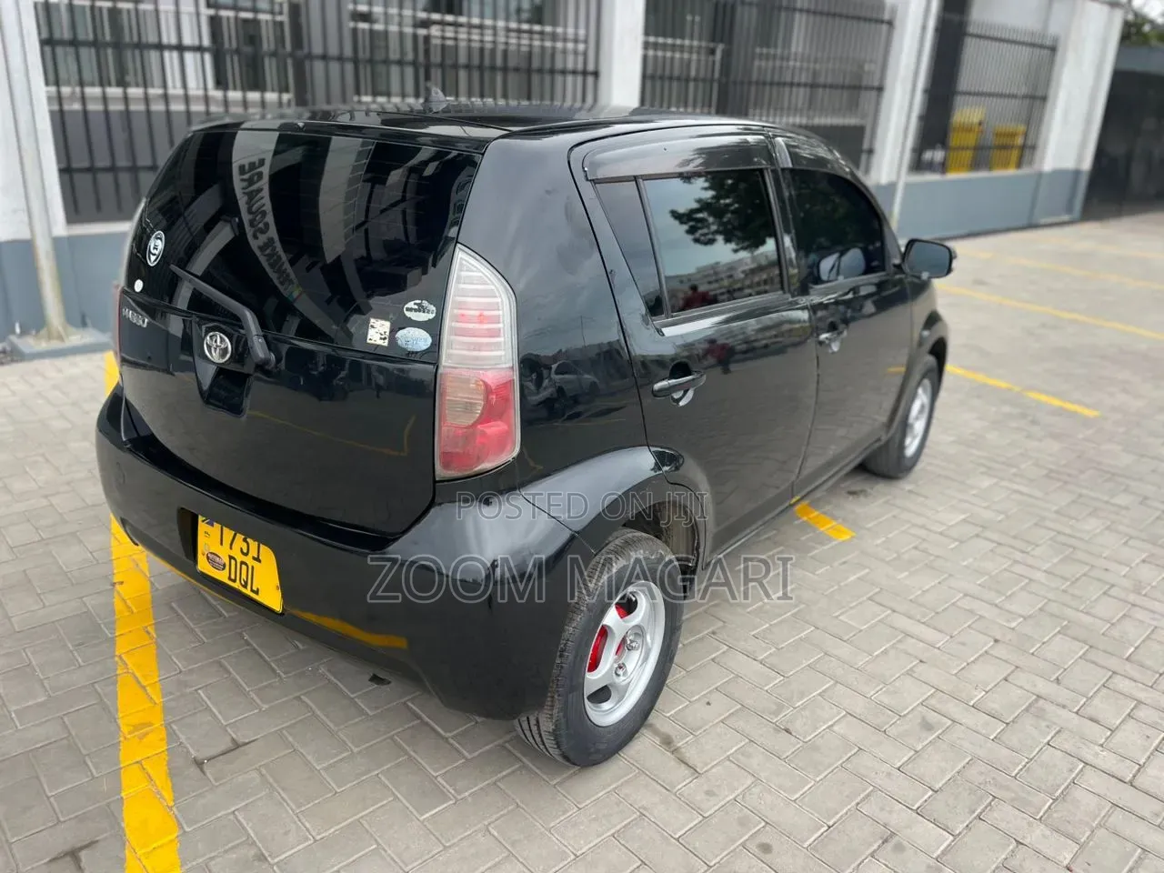 Toyota Passo 2004 Black