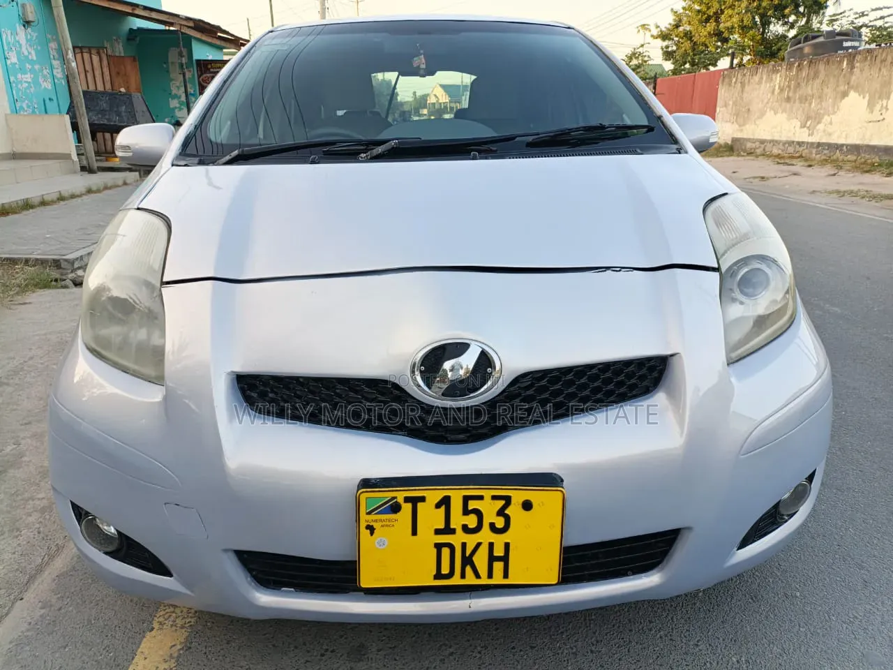 New Toyota Vitz 2008 Silver
