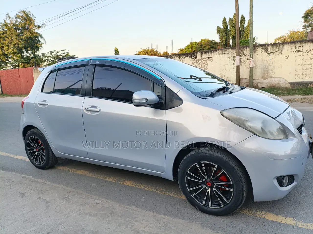 New Toyota Vitz 2008 Silver