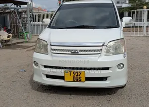 Toyota Noah 2003 White