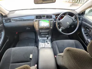 New Toyota Crown 2009 Silver