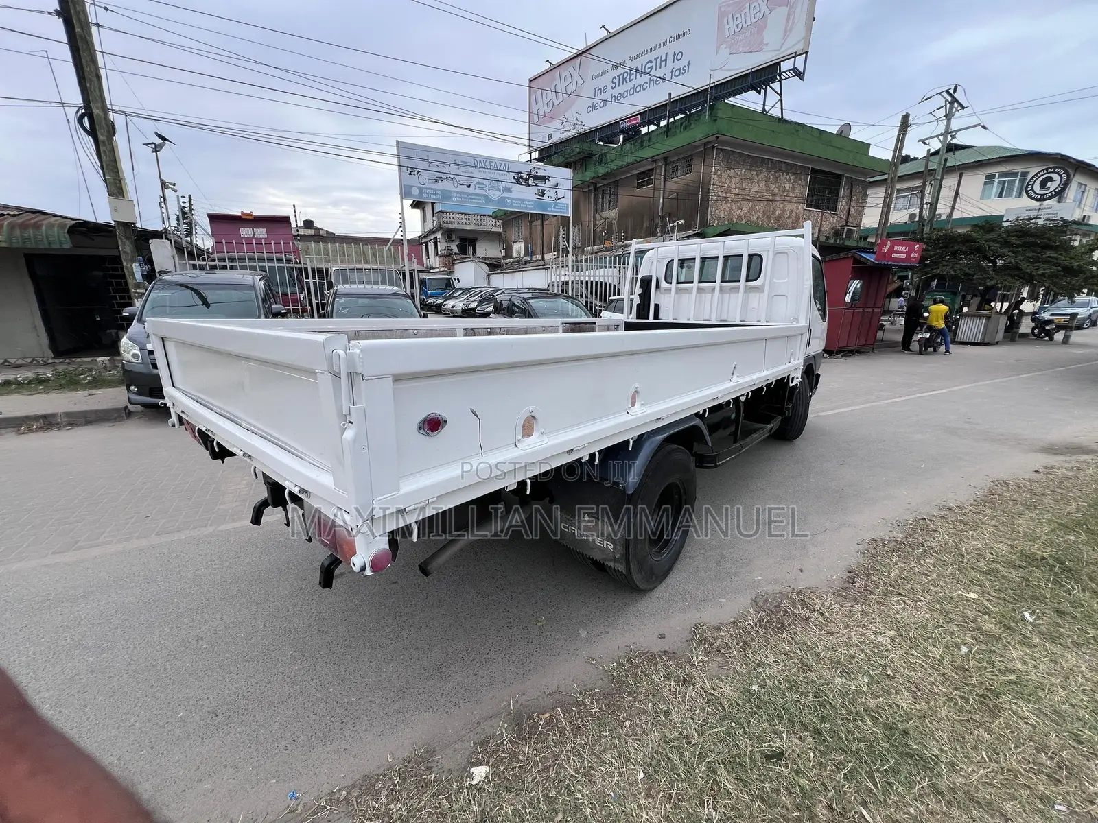 Mitsubishi Canter 2013 White