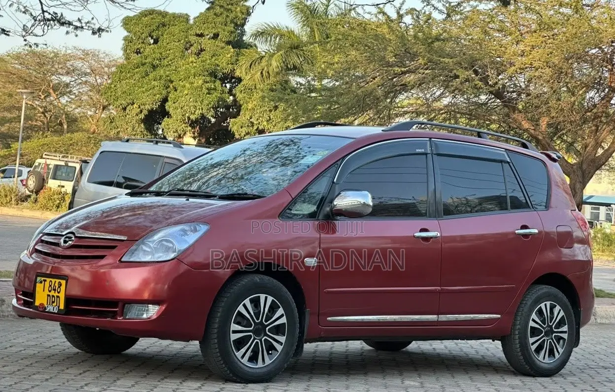 Toyota Corolla Spacio 1.5 X 2005 Maroon