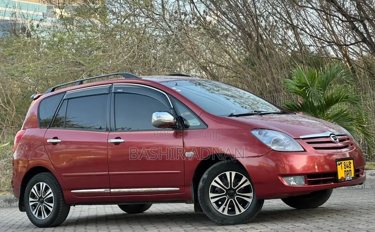 Toyota Corolla Spacio 1.5 X 2005 Maroon
