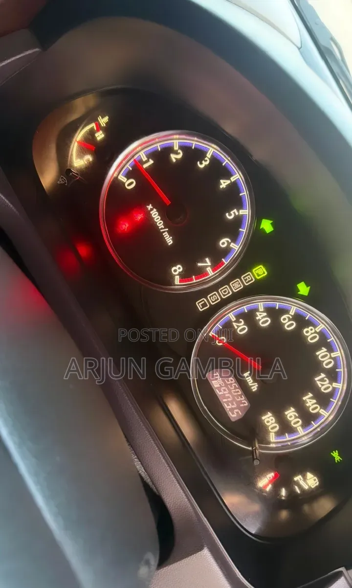 Toyota Crown Royale 2005 White