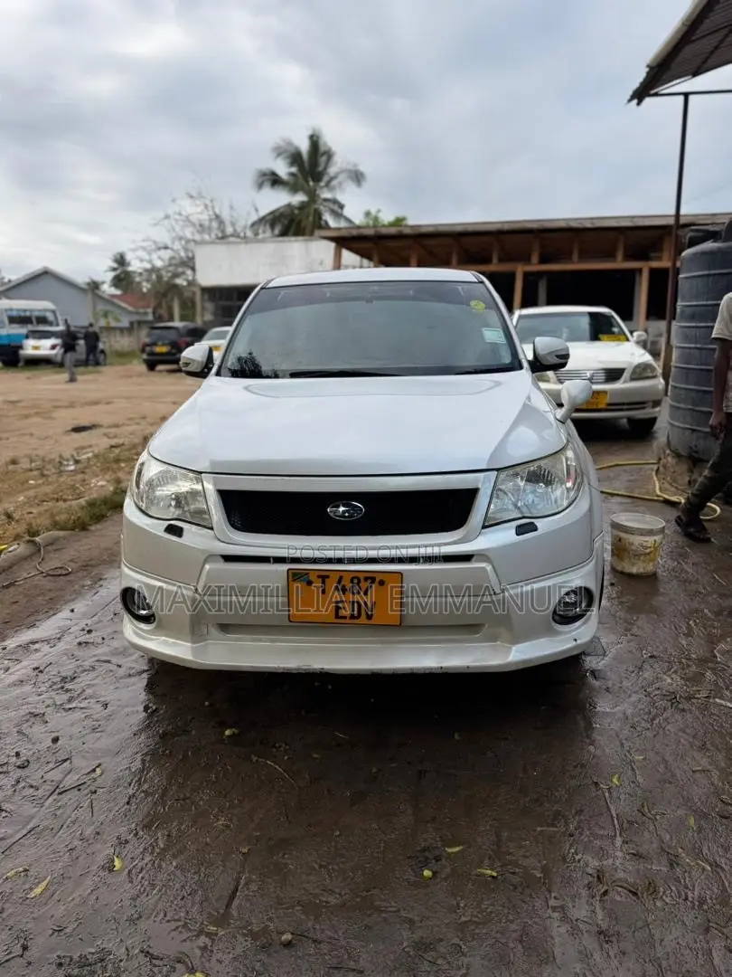 Subaru Forester 2011 White