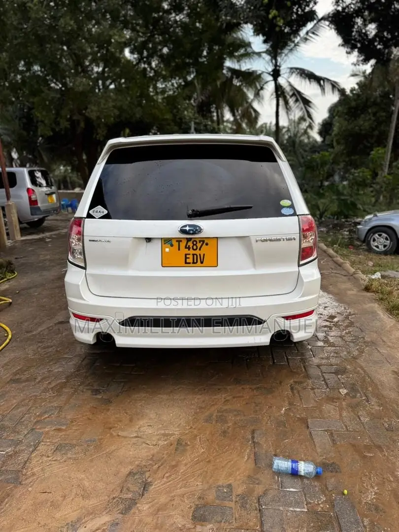Subaru Forester 2011 White