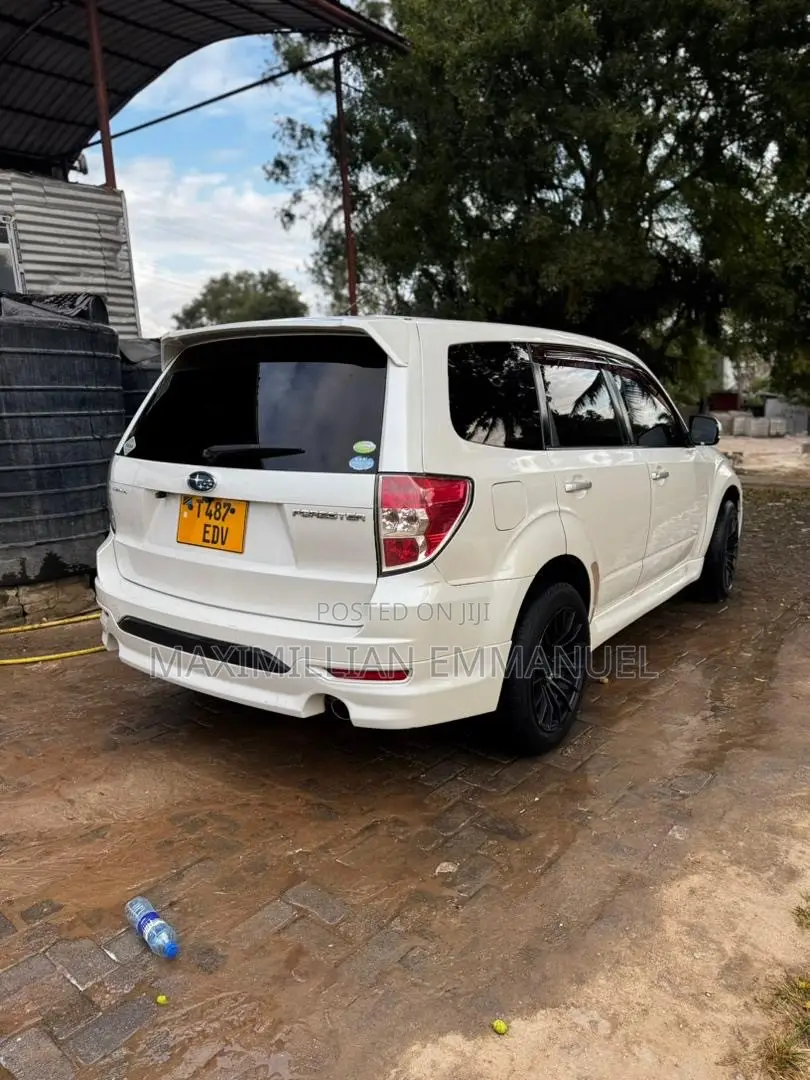 Subaru Forester 2011 White
