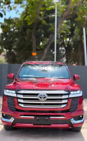 Toyota Land Cruiser 2024 Red