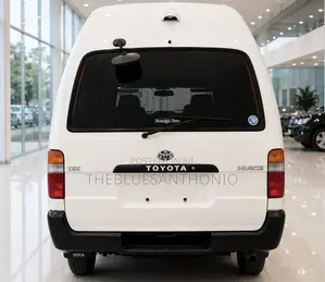 Toyota HiAce 2002 White
