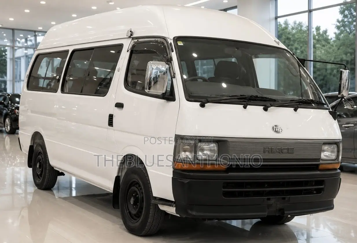 Toyota HiAce 2002 White