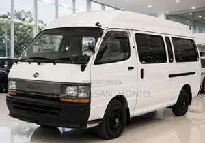 Toyota HiAce 2002 White