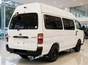 Toyota HiAce 2002 White