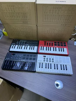 Rangi Nne Za MIDI Keyboard Keys 25
