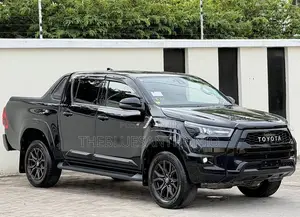 Toyota Hilux 2022 Black