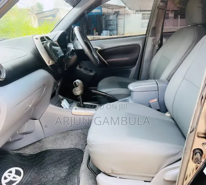 Toyota RAV4 2017 Black