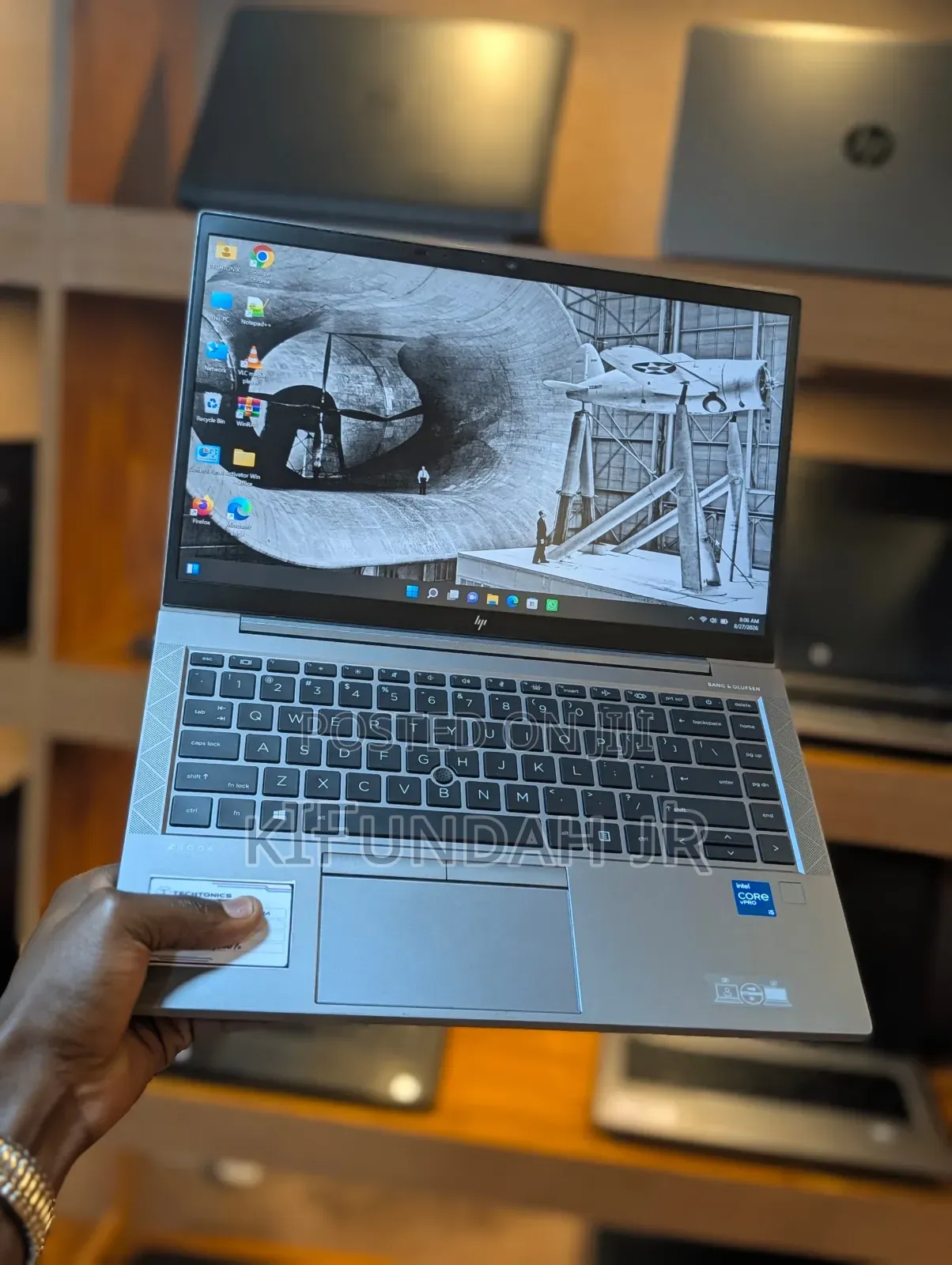 New Laptop HP ZBook Firefly G8 16GB Intel Core i5 SSD 512GB