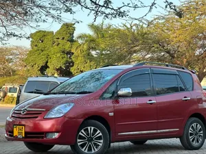 Toyota Corolla Spacio 2006 Maroon