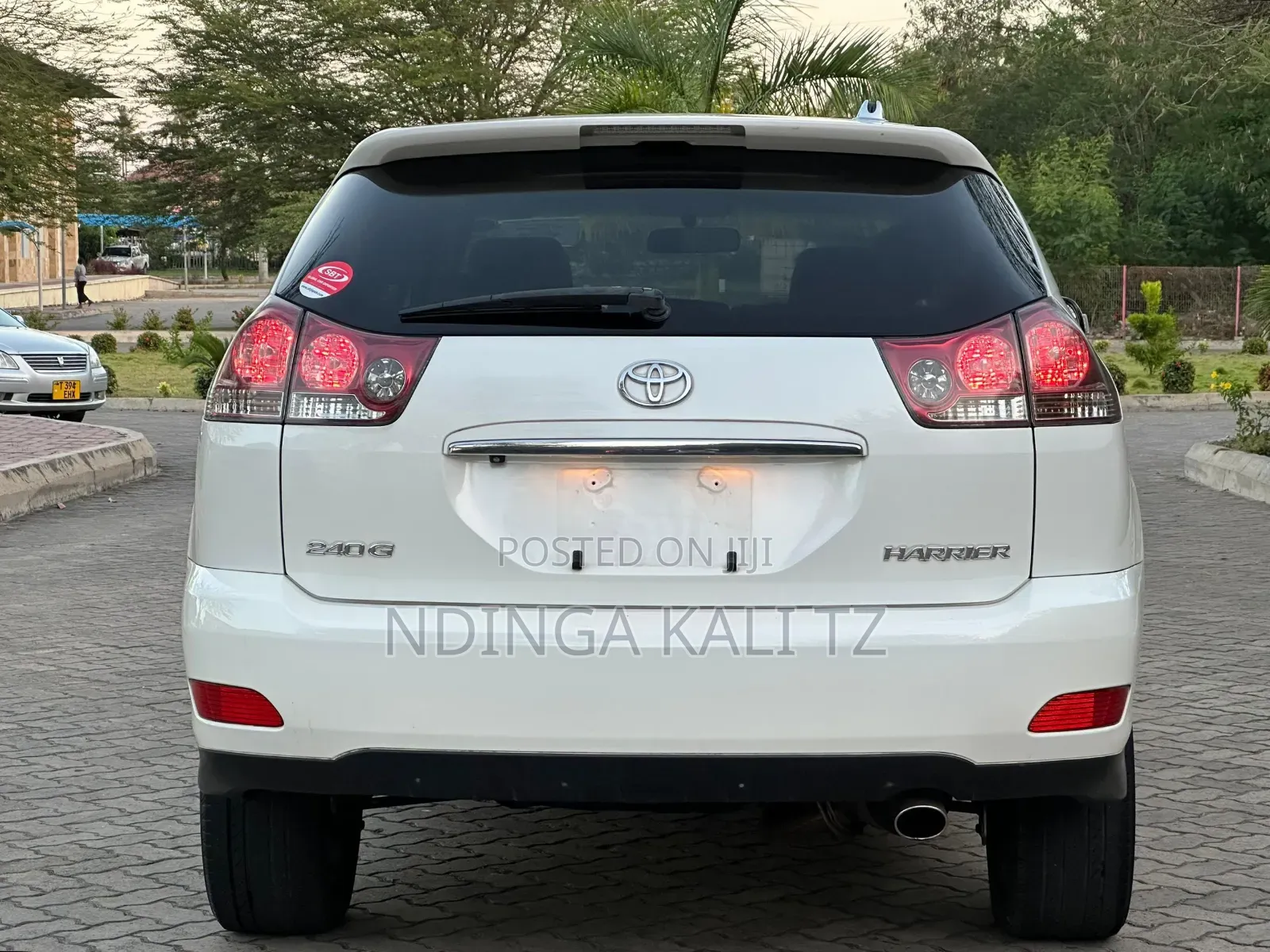 Toyota Harrier 2004 White