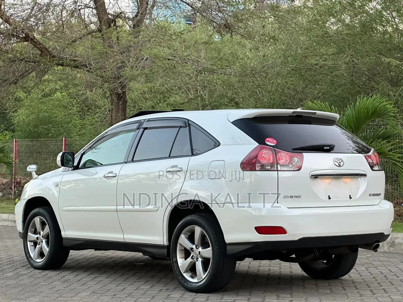 Toyota Harrier 2004 White