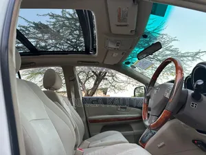 Toyota Harrier 2004 White