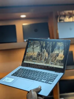 New Laptop Dell Latitude 3310 8GB Intel Core i5 SSD 256GB