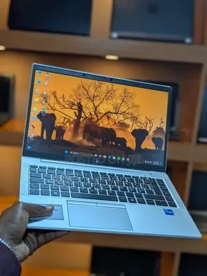 New Laptop HP EliteBook 840 G8 16GB Intel Core i5 SSD 512GB