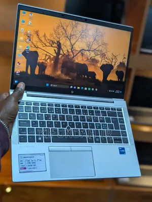 New Laptop HP EliteBook 840 G8 16GB Intel Core i5 SSD 512GB
