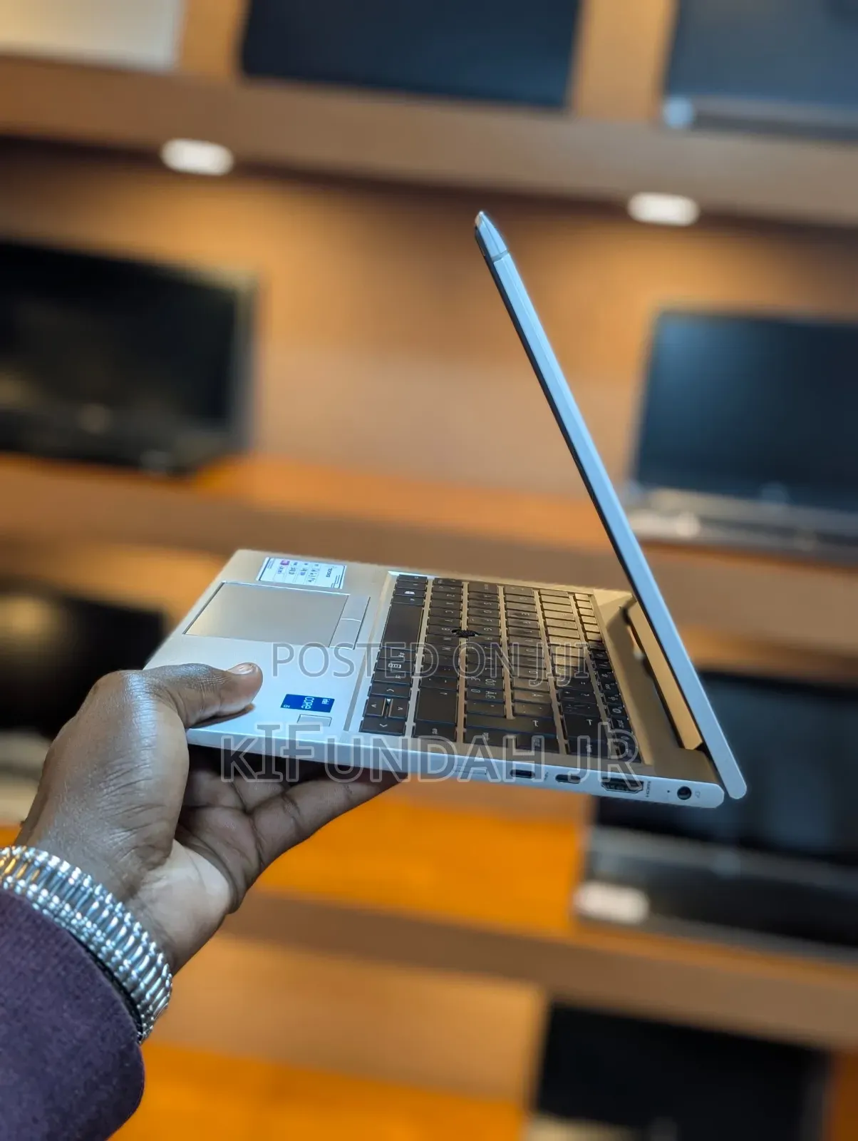 New Laptop HP EliteBook 840 G8 16GB Intel Core i5 SSD 512GB