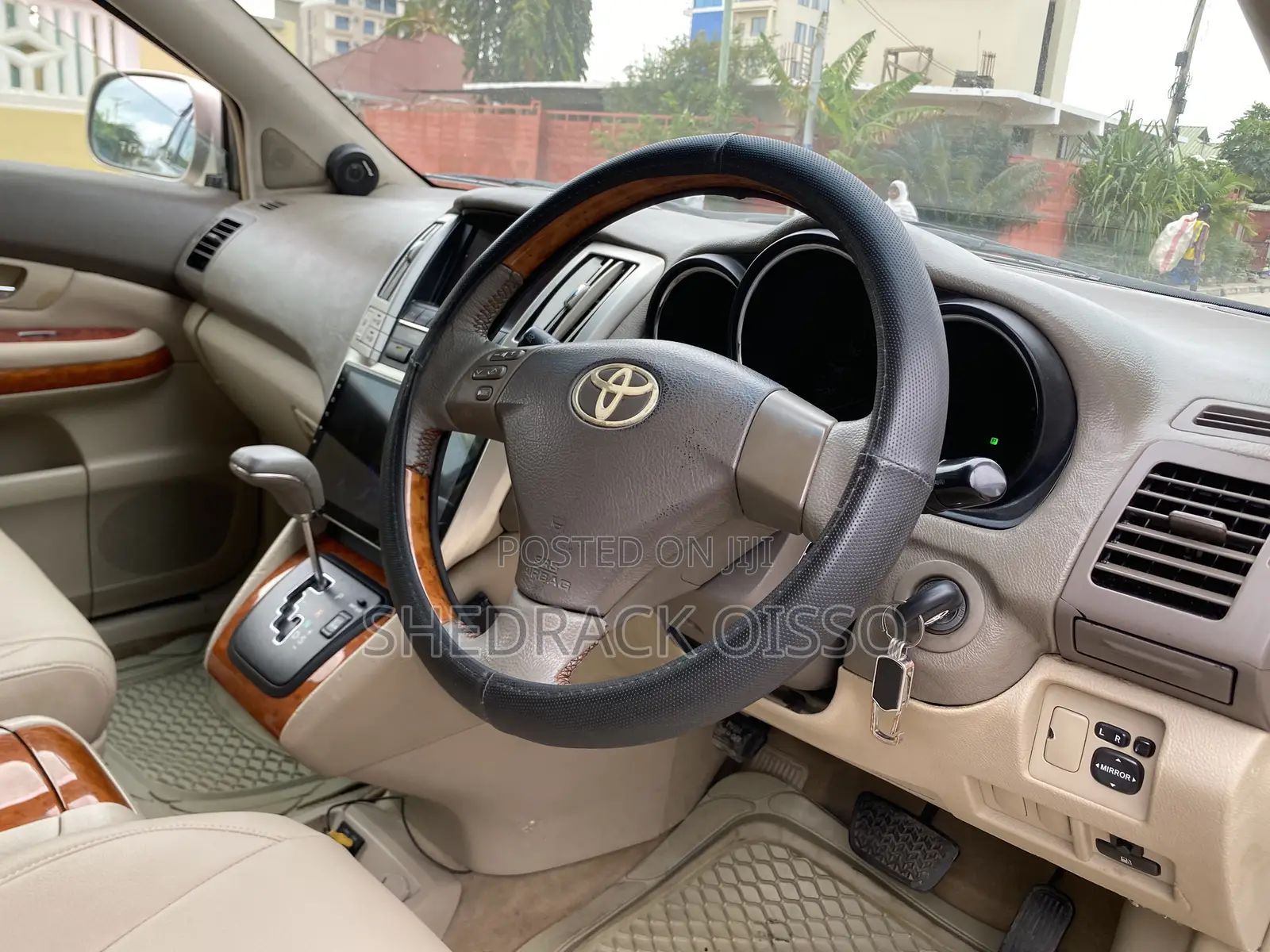 Toyota Harrier 2006 Gold