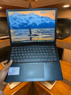 New Laptop Microsoft Surface Laptop 3 8GB Intel Core i5 SSD 256GB
