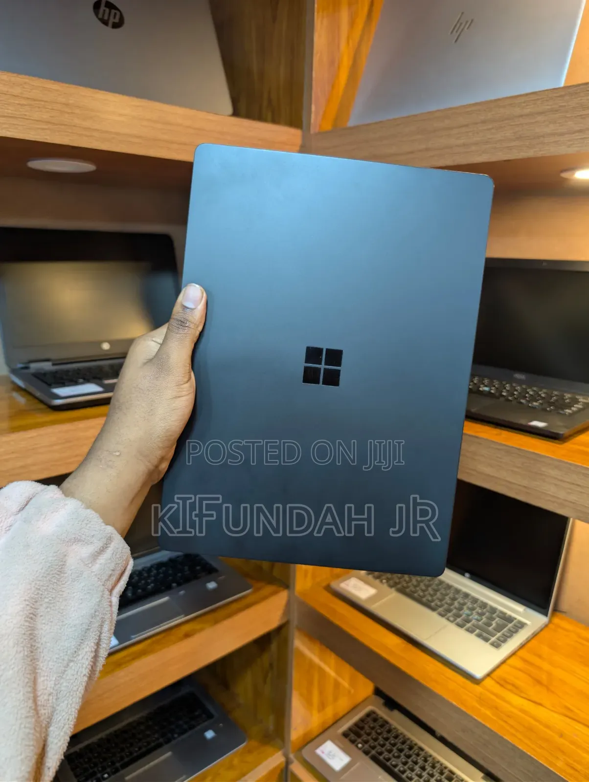 New Laptop Microsoft Surface Laptop 3 8GB Intel Core i5 SSD 256GB