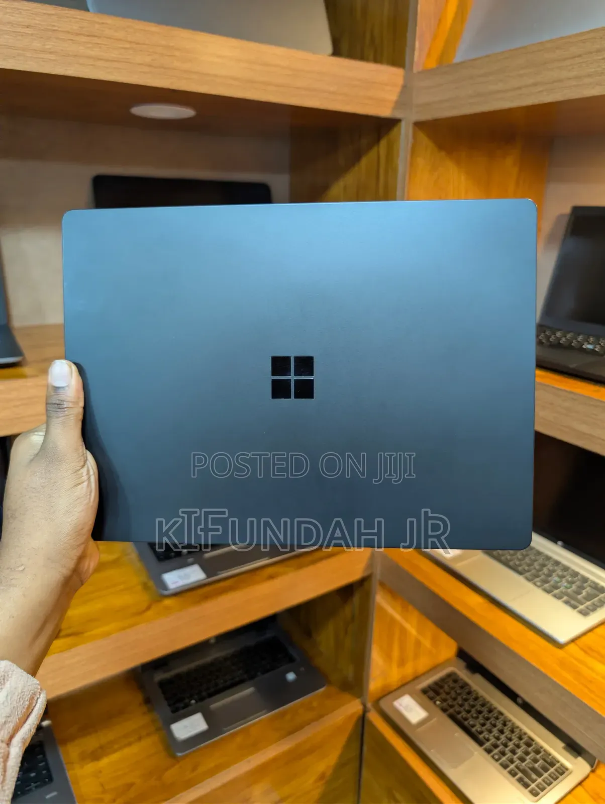 New Laptop Microsoft Surface Laptop 3 8GB Intel Core i5 SSD 256GB