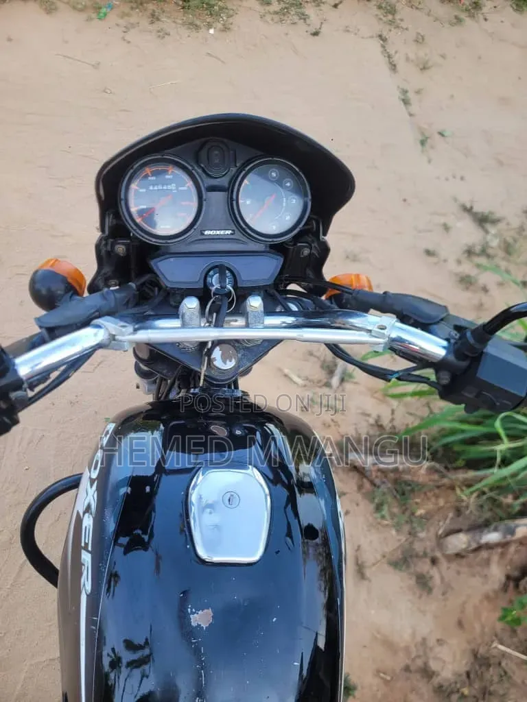 Bajaj Boxer 125 2025 Black