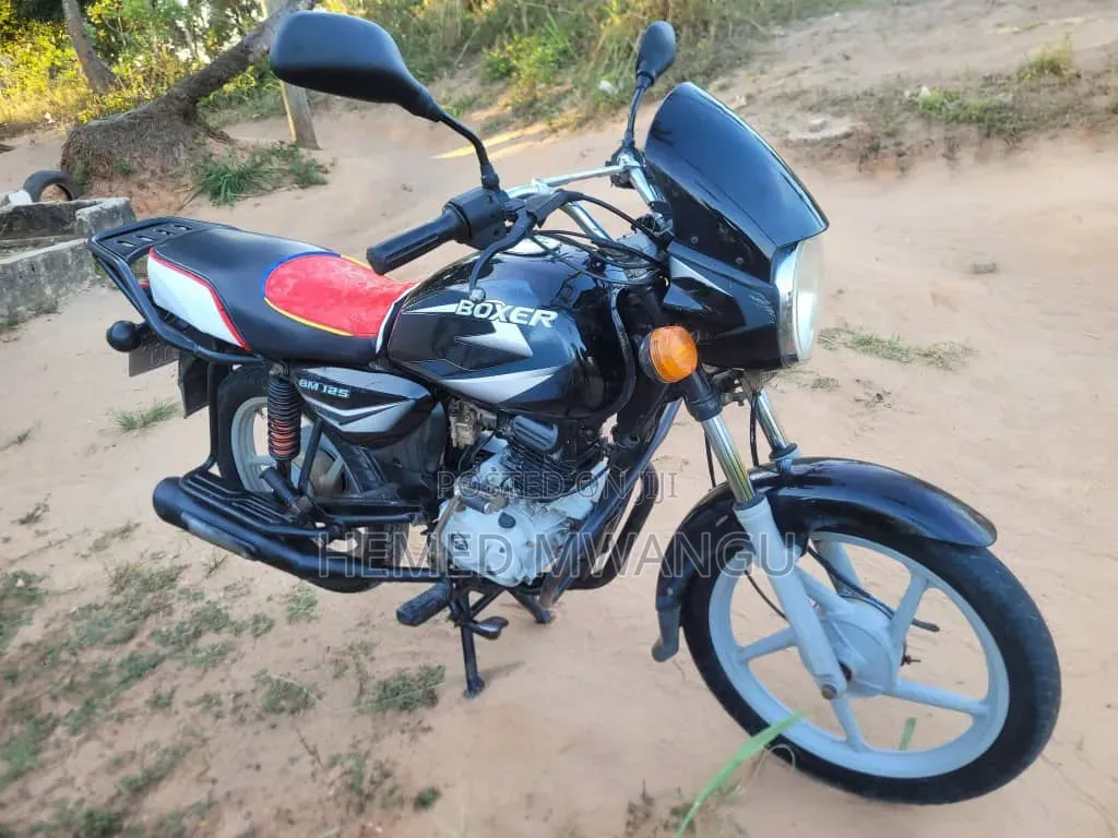 Bajaj Boxer 125 2025 Black
