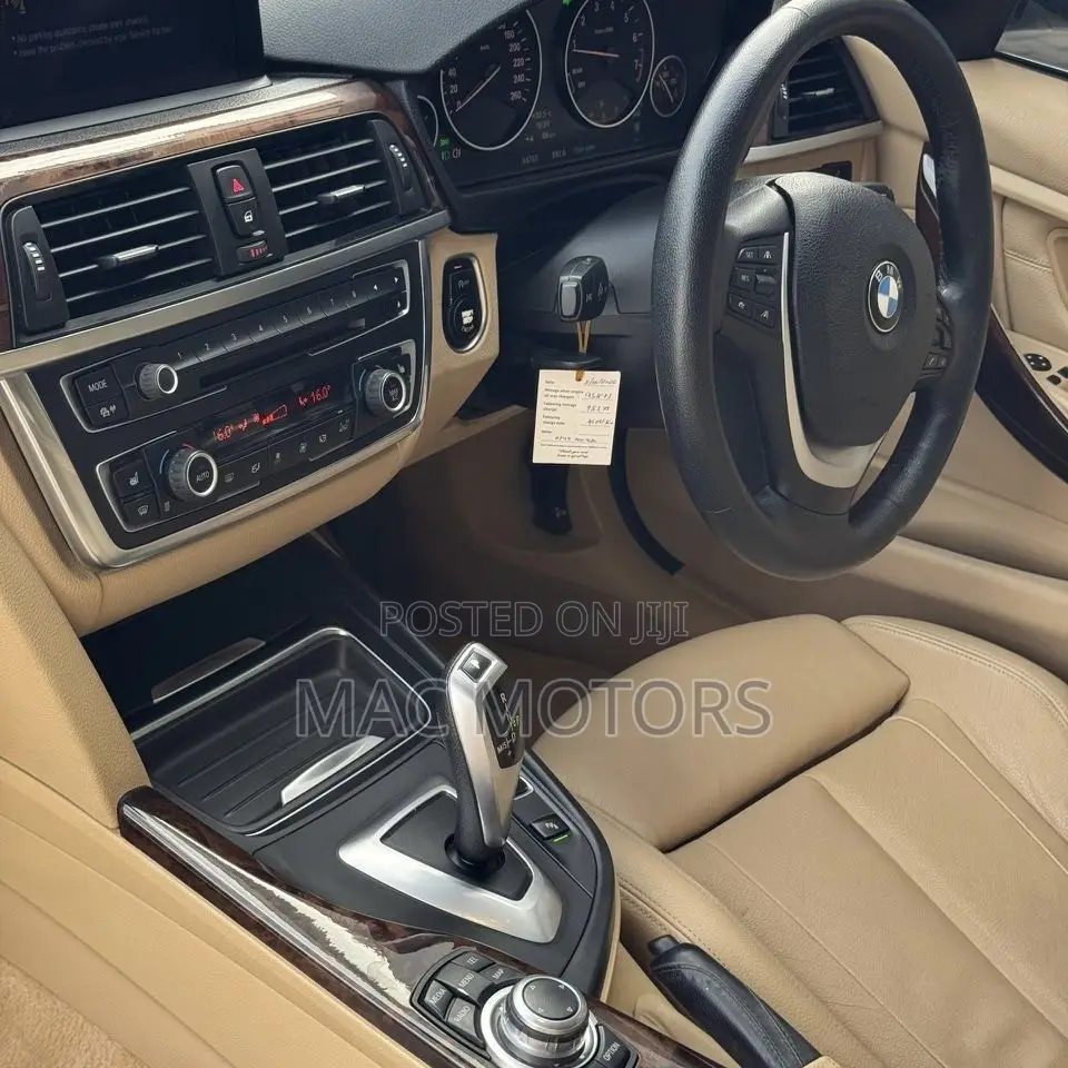 BMW 3 Series 320i RWD 2014 Black
