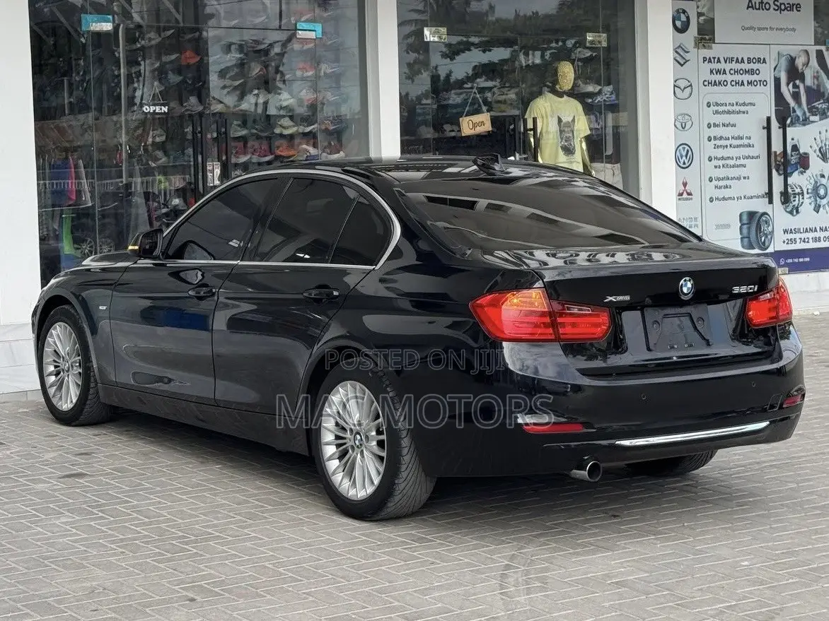 BMW 3 Series 320i RWD 2014 Black