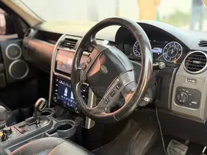 Land Rover Discovery 2010 Blue