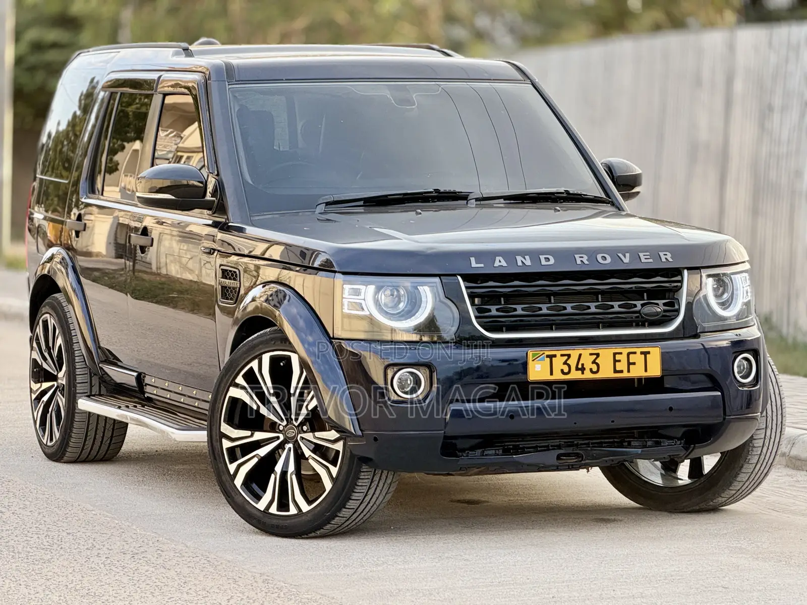 Land Rover Discovery 2010 Blue