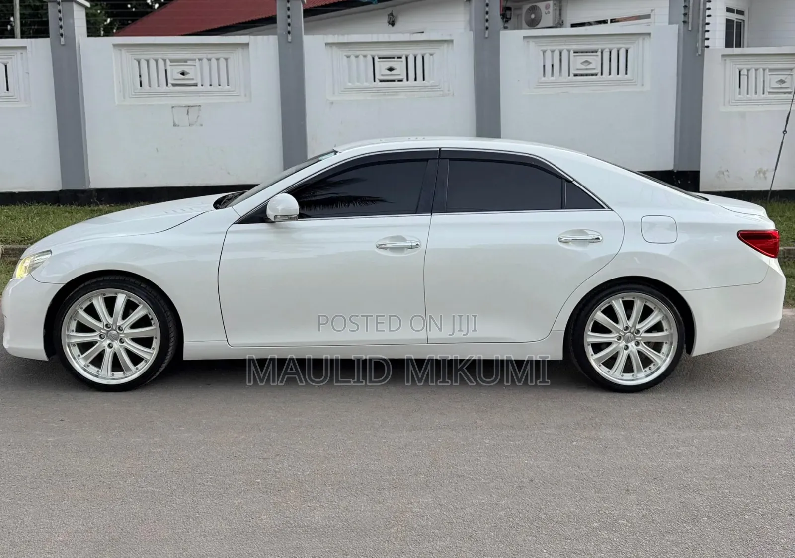 Toyota Mark X 2010 White