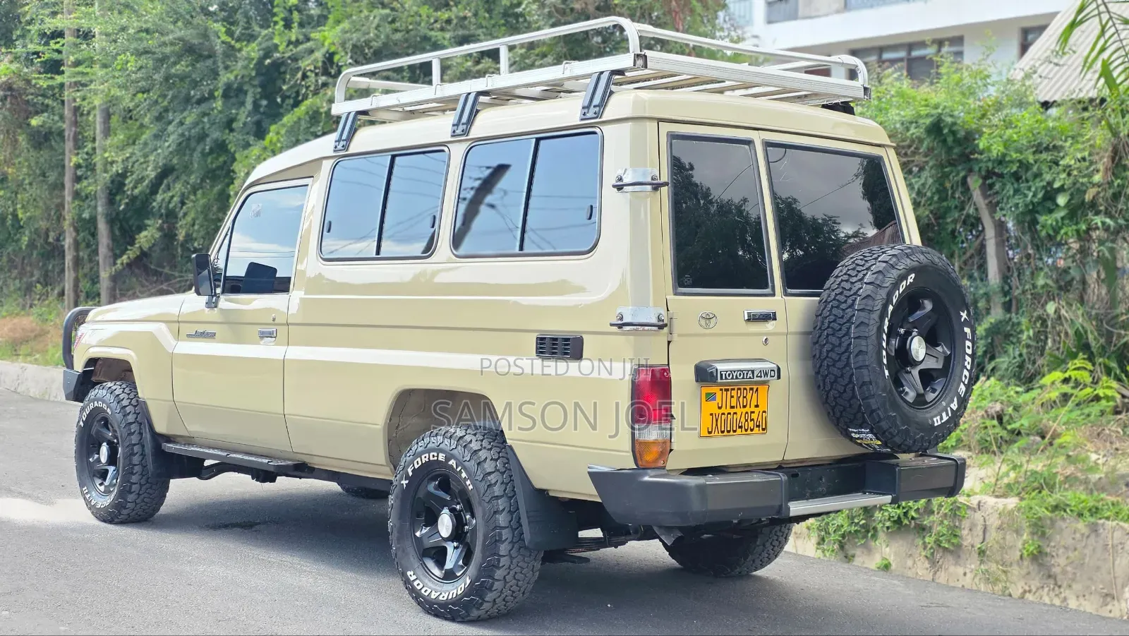 Toyota Land Cruiser 2010 Beige