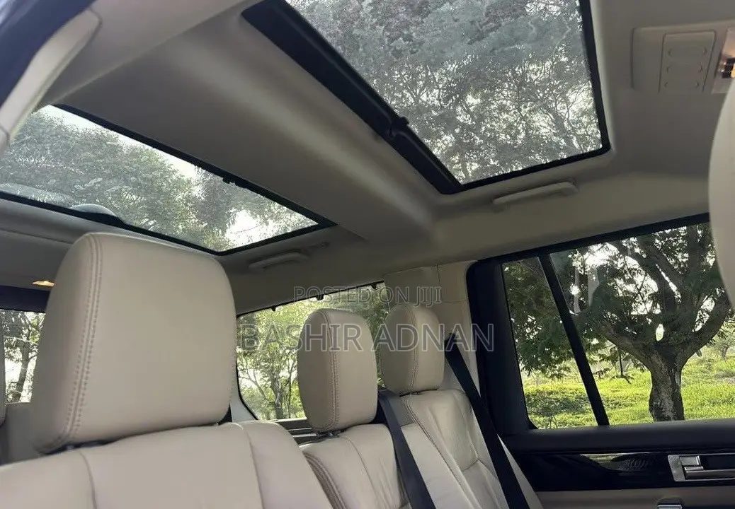 Land Rover Discovery 2015 Black