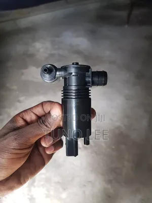 Original Land Rover Windscreen Washer Pump