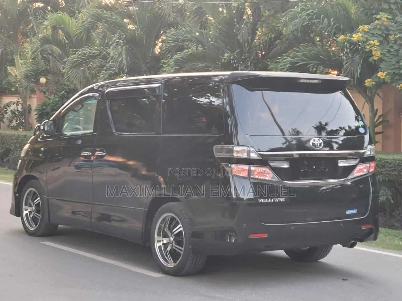 Toyota Vellfire 2013 Black