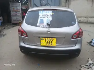 Nissan Dualis 2011 Silver