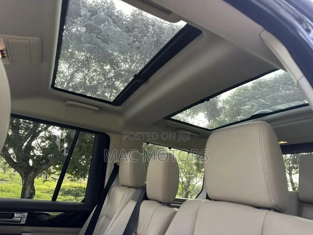 Land Rover Discovery 2015 Black