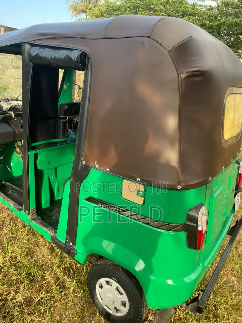 TVS King Deluxe Plus iTouch Start 2026 Green