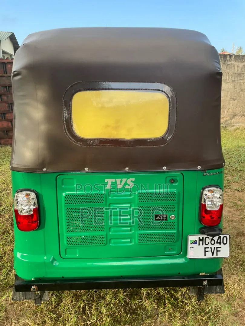 TVS King Deluxe Plus iTouch Start 2026 Green