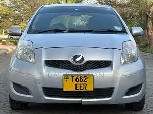 Toyota Vitz 1.0 FWD 5dr 2007 Silver